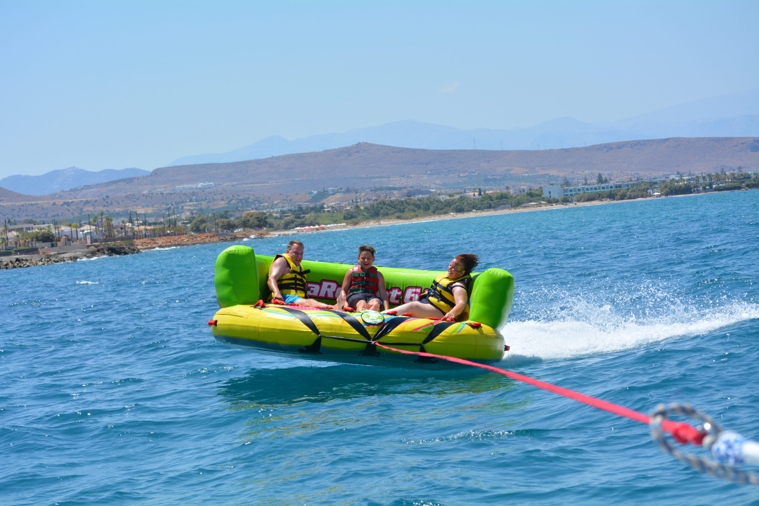 Tubes for up to 6 people - Image 3